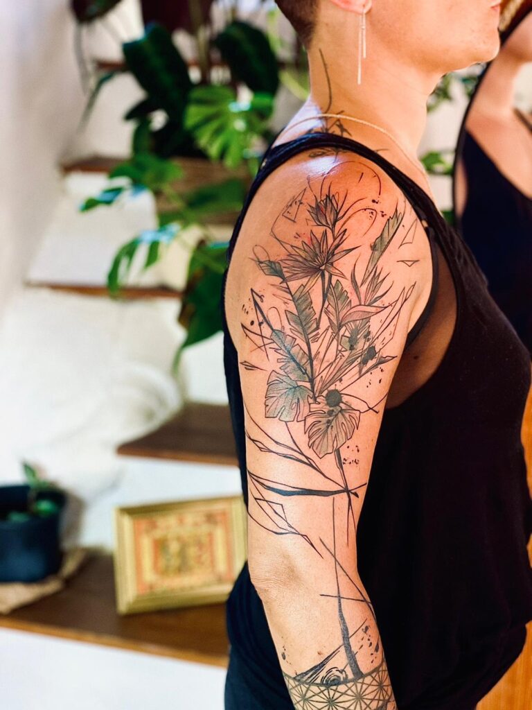 Débardeur Humour Tatoueuse - Cadeau Drôle Pour Tatoueuse Femme - Message 'Je Suis Une Tatoueuse Qui Déchire' - 3